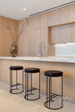 Carlyle Sales Center