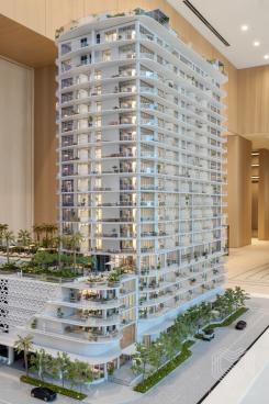 Carlyle Sales Center